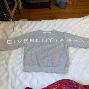 Givenchy kid sweaters